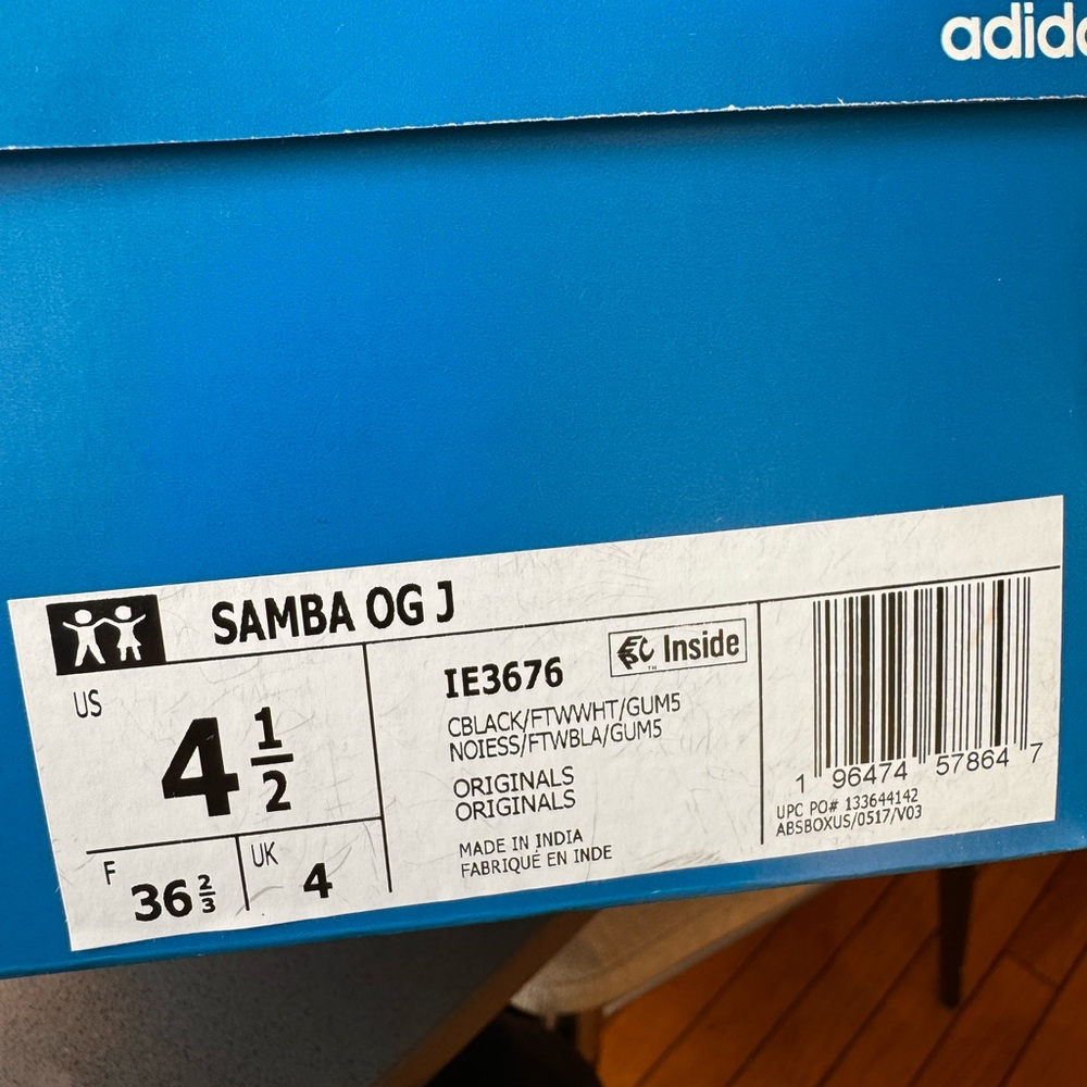 Black samba sneakers